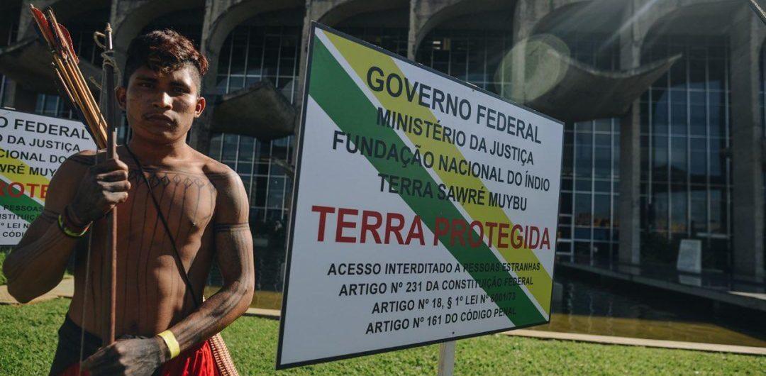 Vão atirar nos indígenas em Brasília, para todo mundo ver?